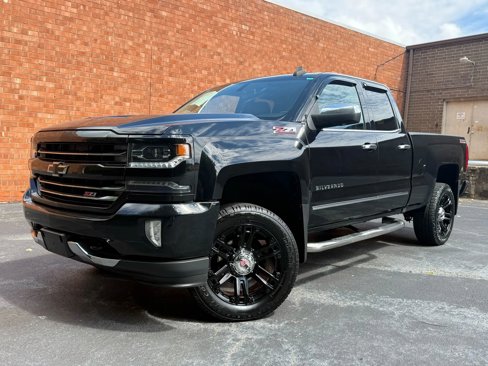 Used 2016 Chevrolet Silverado 1500 LTZ Z71 image 3