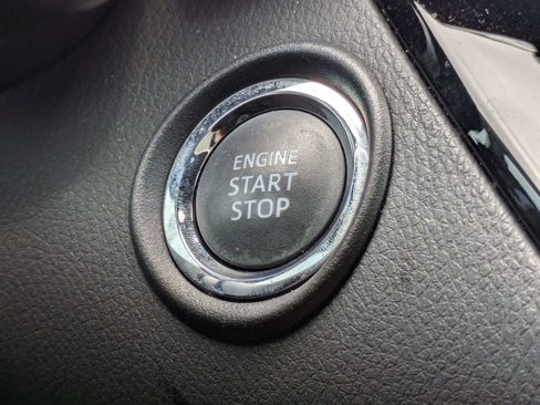 Used 2021 Toyota C-HR XLE image 28