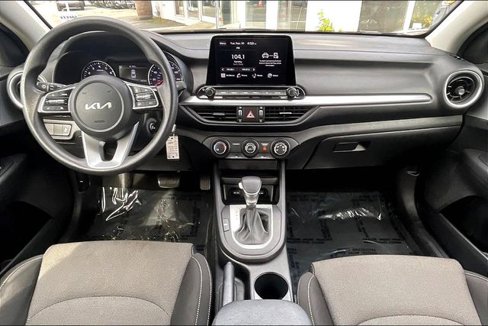 Used 2023 Kia Forte LXS image 13