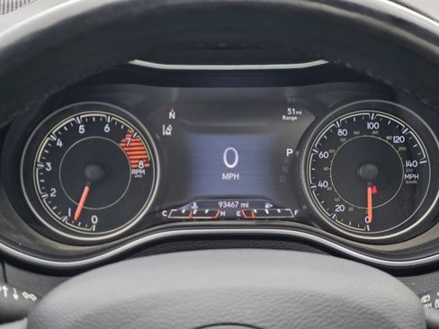 Used 2019 Jeep Cherokee Trailhawk image 21