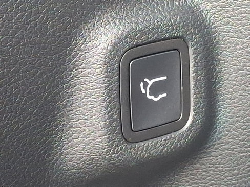 Used 2021 Jeep Compass Latitude w/ Sun and Sound Group image 29