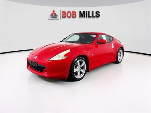 Used 2011 Nissan 370Z Coupe image 3