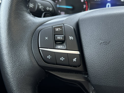 Used 2020 Ford Explorer XLT w/ Equipment Group 202A image 28