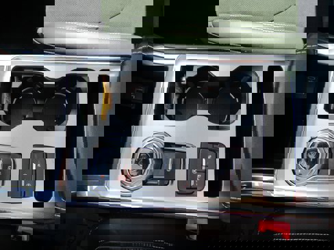 Certified 2022 Ford Edge ST w/ Equipment Group 401A image 30