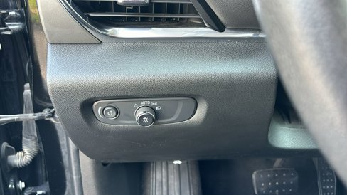 Used 2020 Chevrolet Traverse LS w/ LPO, Cargo Package image 15