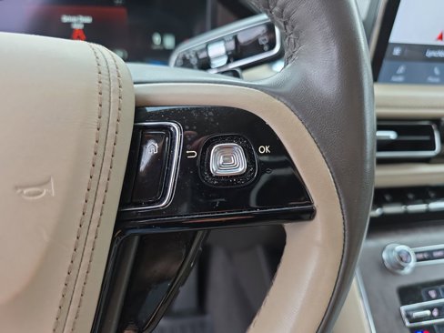 Used 2021 Lincoln Aviator Grand Touring w/ Elements Package Plus image 27