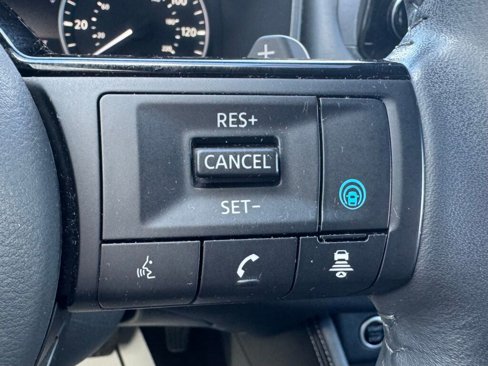 Used 2021 Nissan Rogue SL w/ Premium Package image 27