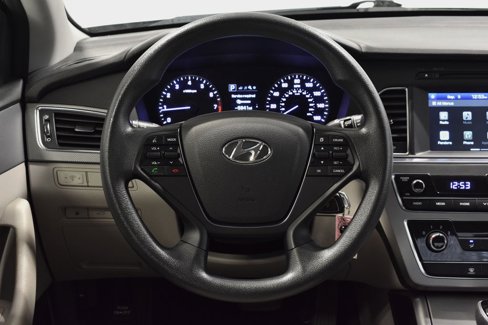 Used 2017 Hyundai Sonata SE w/ Cargo Package image 17