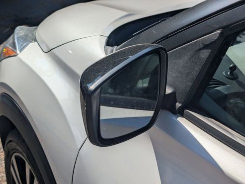 Used 2020 Nissan Kicks SV image 20