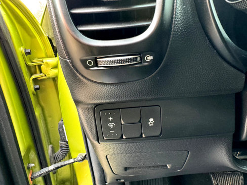 Used 2015 Kia Soul + image 30