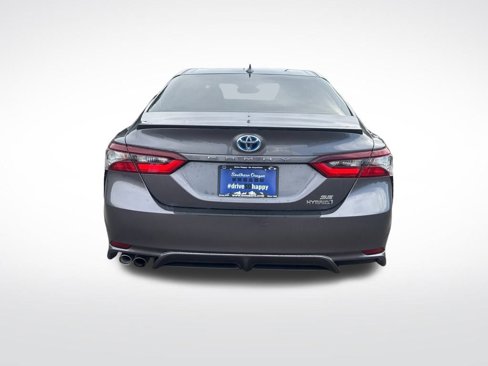 Used 2023 Toyota Camry SE image 6