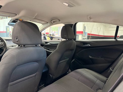 Used 2017 Chevrolet Cruze LT image 23