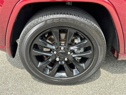 Used 2022 Jeep Grand Cherokee Laredo X image 8