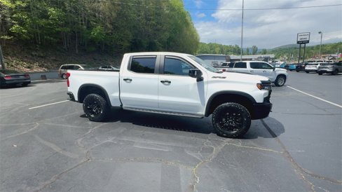 Certified 2024 Chevrolet Silverado 1500 ZR2 w/ Dark Appearance Package image 9