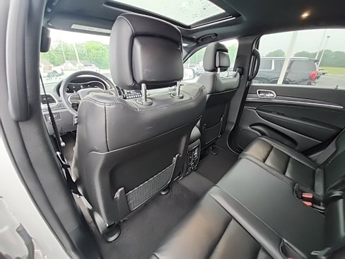 Used 2021 Jeep Grand Cherokee Limited image 15