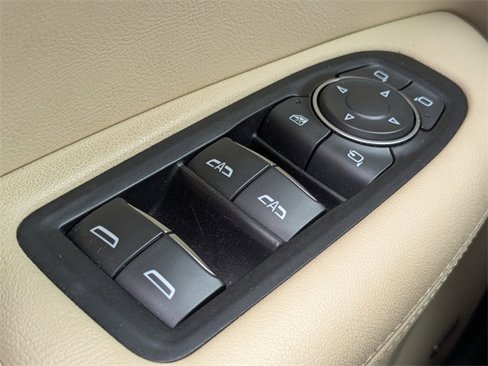 Used 2019 Cadillac XT5 Luxury w/ Advanced Security Package image 21