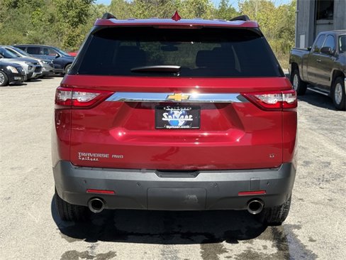 Used 2021 Chevrolet Traverse LT w/ LPO, Floor Liner Package image 6