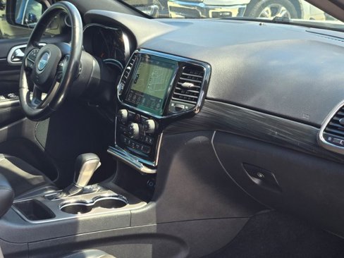 Used 2021 Jeep Grand Cherokee Laredo X image 6