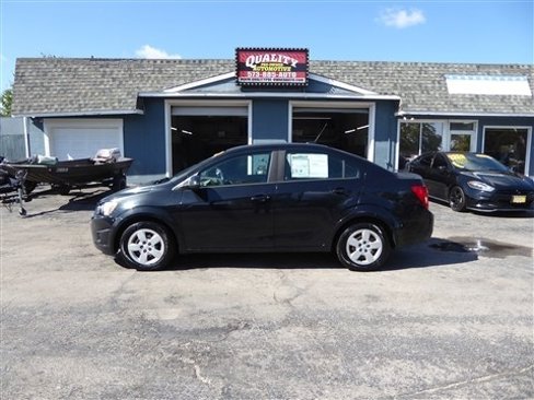 Used 2014 Chevrolet Sonic LS image 1