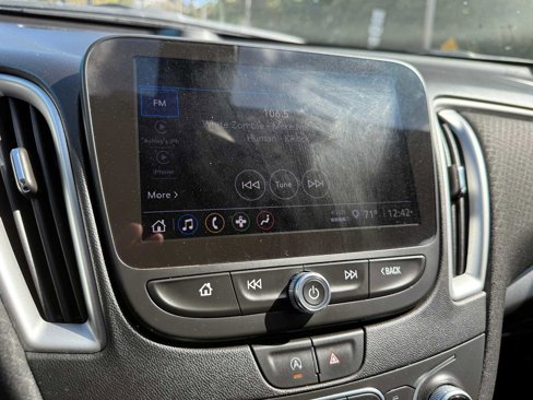 Used 2022 Chevrolet Malibu LT image 47