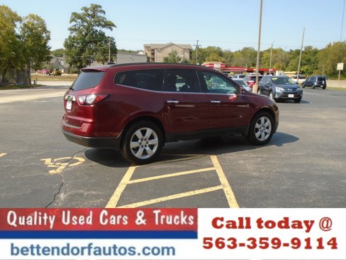 Used 2017 Chevrolet Traverse LT w/ Traveler's Package image 6