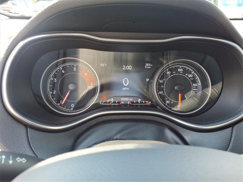 Used 2019 Jeep Cherokee Trailhawk image 19