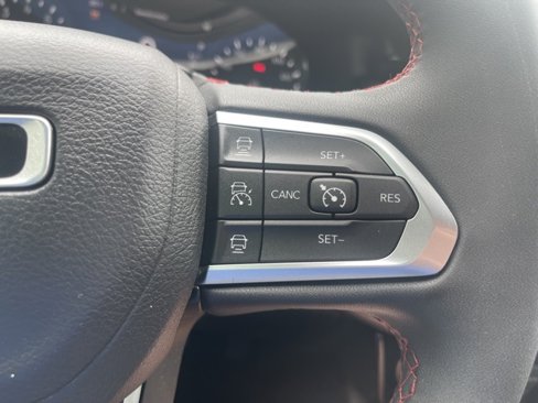Used 2023 Jeep Compass Trailhawk image 25