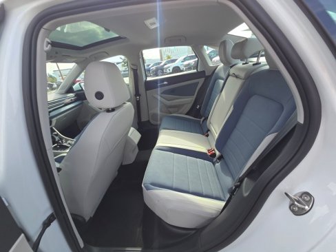 New 2025 Volkswagen Jetta SE image 18