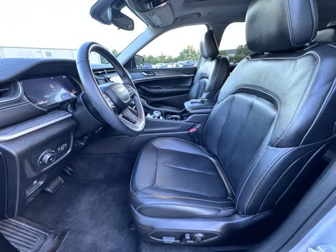 Certified 2022 Jeep Grand Cherokee L Limited image 8