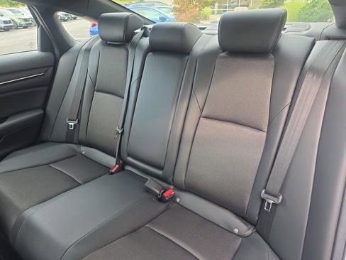 Used 2022 Honda Accord Sport image 18