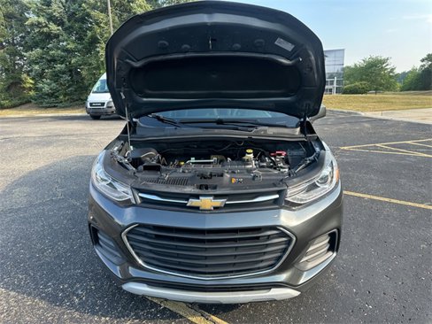 Used 2018 Chevrolet Trax LT w/ LT Convenience Package image 34
