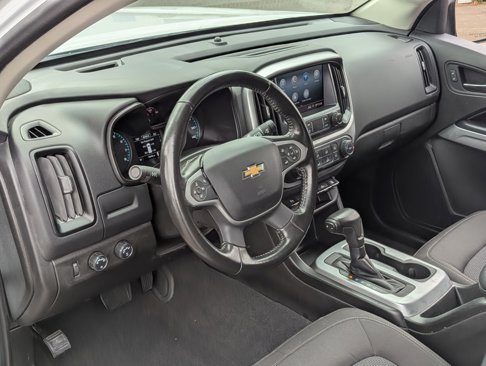 Used 2021 Chevrolet Colorado LT w/ Safety Package image 12