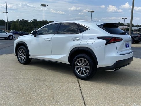 Used 2017 Lexus NX 200t FWD image 4