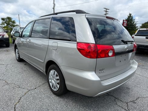 Used 2006 Toyota Sienna CE image 5