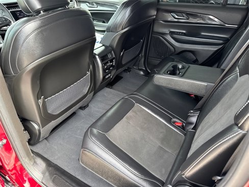 Certified 2023 Jeep Grand Cherokee Altitude image 17