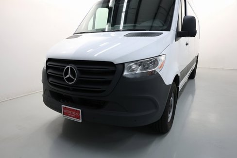 Used 2024 Mercedes-Benz Sprinter 2500 image 47