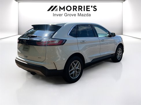 Used 2024 Ford Edge SEL image 5