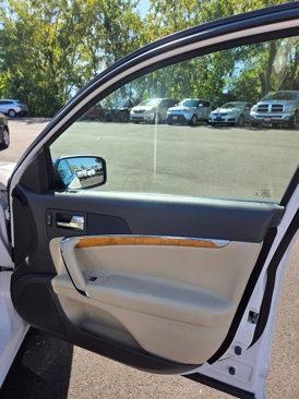 Used 2012 Lincoln MKZ image 11