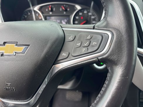 Used 2020 Chevrolet Equinox LT w/ Driver Convenience Package image 19