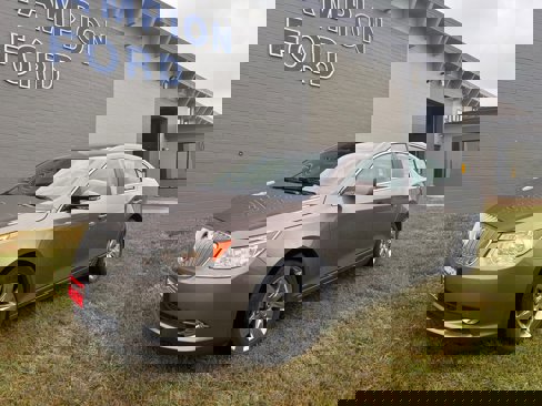 Used 2010 Buick LaCrosse CXL image 2