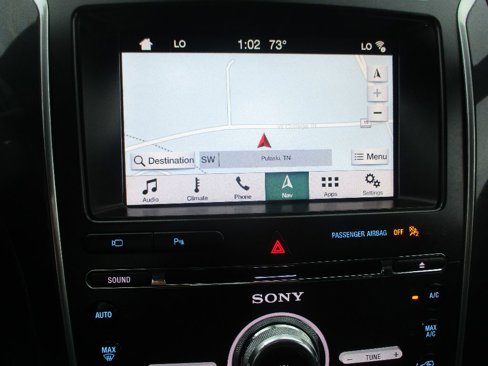 Used 2018 Ford Explorer Limited w/ Ford Safe & Smart Package image 7