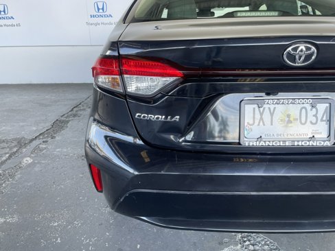 Used 2022 Toyota Corolla L image 19