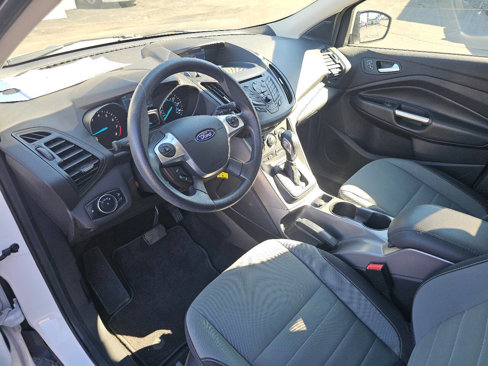Used 2015 Ford Escape SE image 12