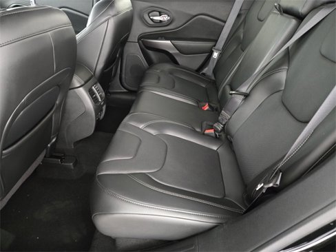Used 2020 Jeep Cherokee Limited image 5