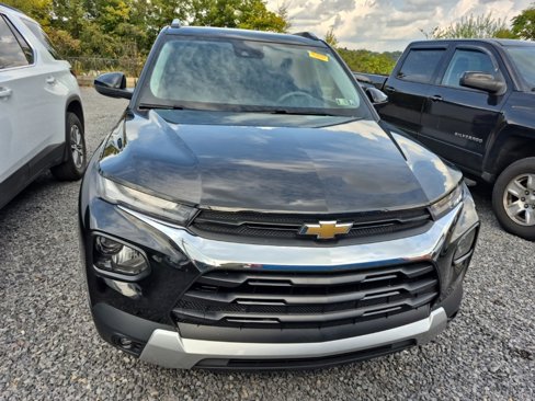 Used 2023 Chevrolet TrailBlazer LT image 2
