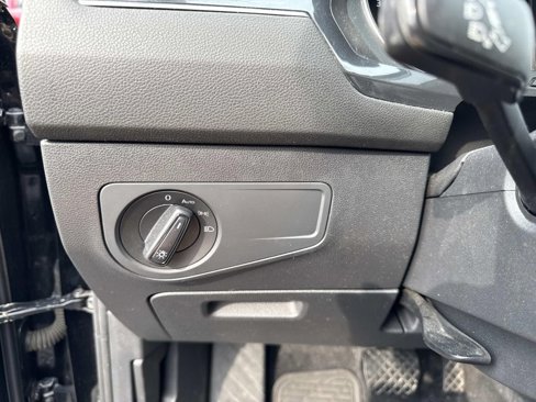 Used 2019 Volkswagen Tiguan S w/ Driver Assistance Package image 27