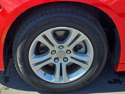 Used 2022 Dodge Charger SXT w/ Leather Interior Group image 9