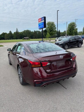 Used 2024 Nissan Altima 2.5 SV w/ SV Premium Package image 6