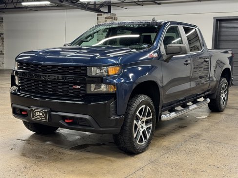 Used 2020 Chevrolet Silverado 1500 Custom Trail Boss w/ Custom Convenience Package image 3