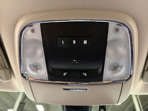 Used 2019 Chrysler 300 Limited image 51